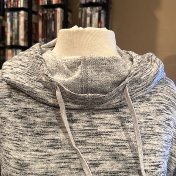 Mossimo cowl neck sweatshirt - Picture 3 of 4